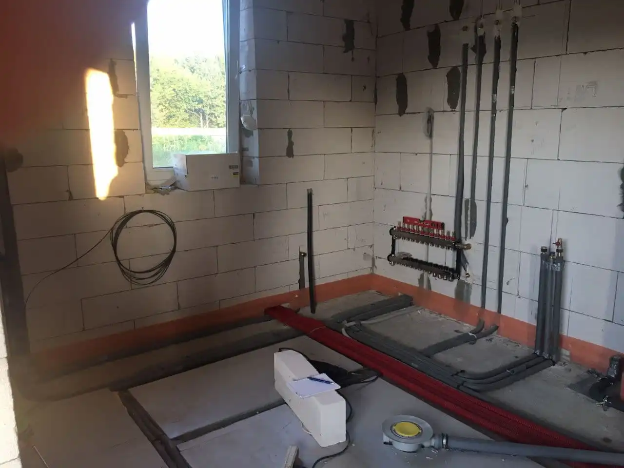 Instalatérská pohotovost - PRAHA Havarijní služba instalatéři 24/7  rozvody vody v rodinnem domě